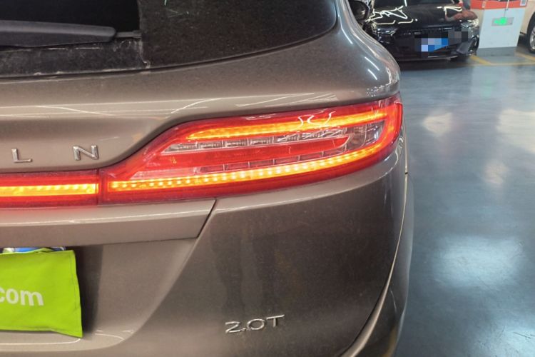 Used Lincoln MKC 2017 2.0T Two-Wheel Drive Deluxe Edition