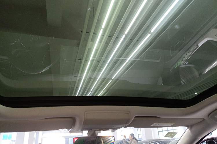 Used Volkswagen Touran 2016 Volkswagen Touran L 280TSI DSG Comfort Edition
