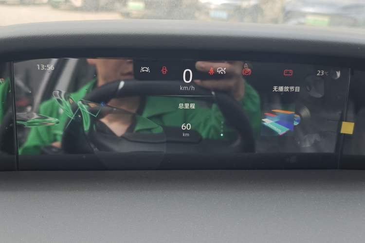 Used Changan UNI-K 2024 2.0T Two-Wheel Drive YueShang Trim
