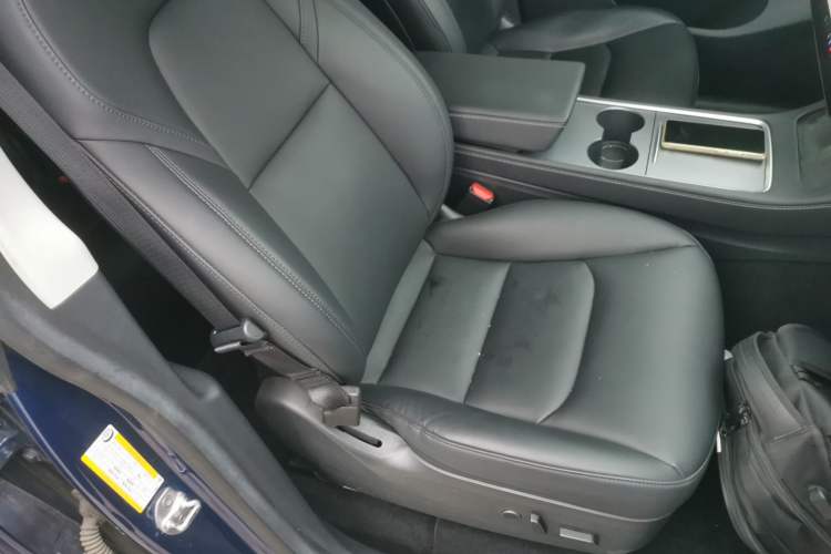 Used Tesla Model Y 2021 Long-Range All-Wheel-Drive Version
