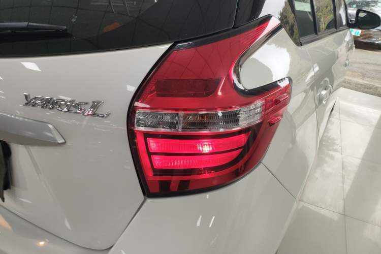 Used Toyota YARiS L 2016 Revised 1.5E CVT Charming Edition