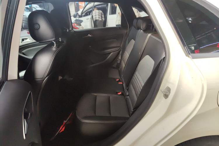 Used Mercedes-Benz B-Class 2015 B 200 Sport Edition