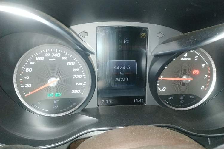 Used Mercedes-Benz GLC 2018 GLC 260 4MATIC Luxury Model