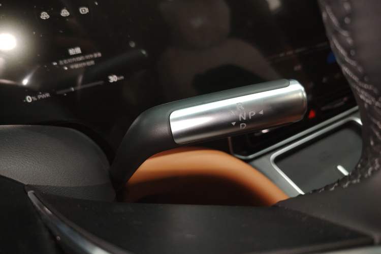 Used Hima AITO M9 2025 All-Electric Ultra Version 100 kWh 5-Seater Model
