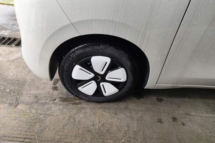 Used Wuling Hongguang MINIEV 2025 Four-Door Version Advanced Edition
