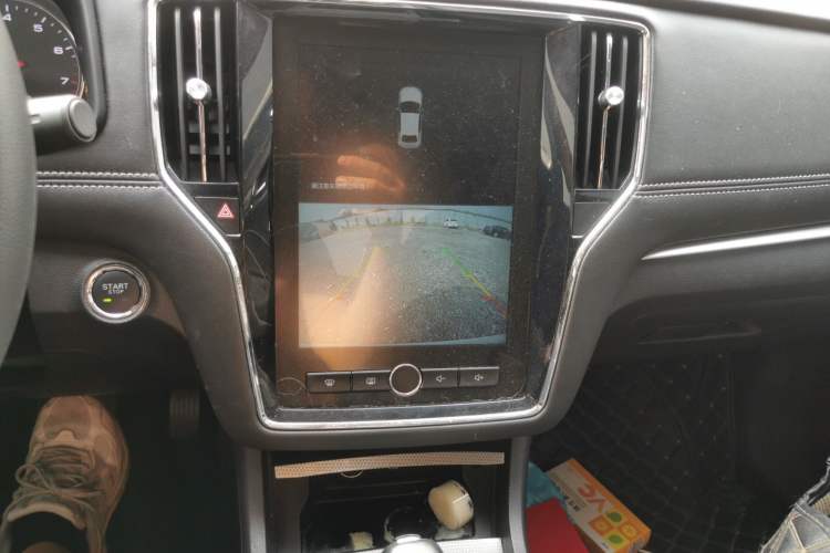 Used Roewe i6 2020 PLUS 1.6L CVT 4G Connected Glory Flagship Edition
