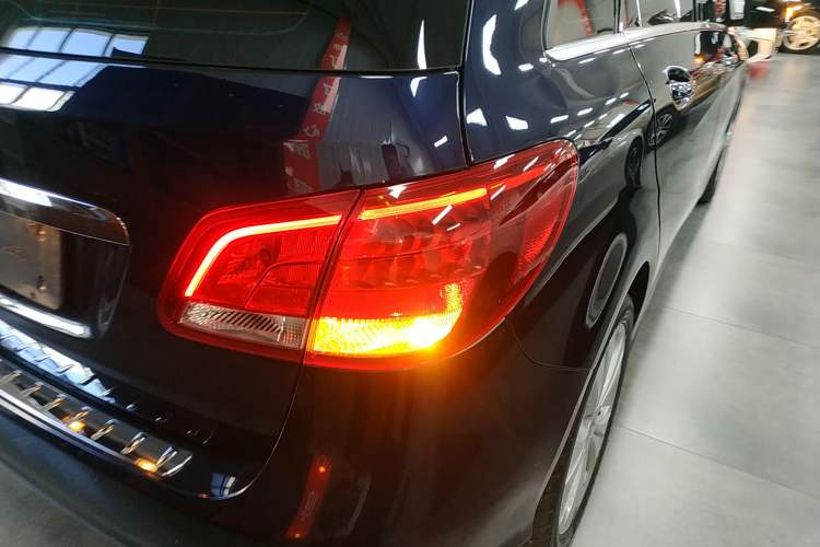 Used Mercedes-Benz B-Class 2017 B 200 Sport Edition
