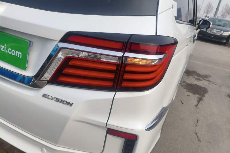 Used Honda Elysion 2016 2.4L Luxury Edition