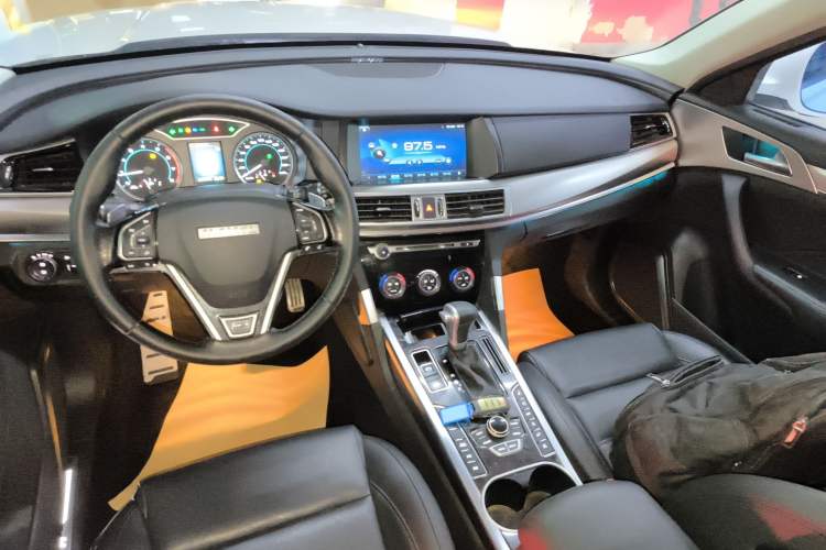 Used Haval H7 2017 Red-Label H7 2.0T Automatic Luxury Model
