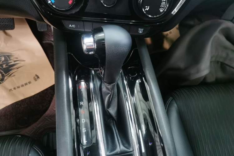 Used Honda Vezel 2019 1.5L CVT Pioneer Edition China VI
