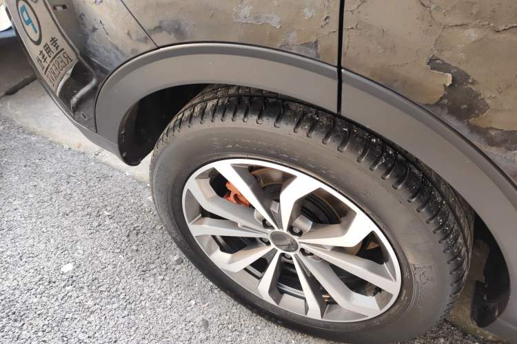 Used Wey VV6 2018 2.0T Two-Wheel Drive Flagship Version China V Standard
