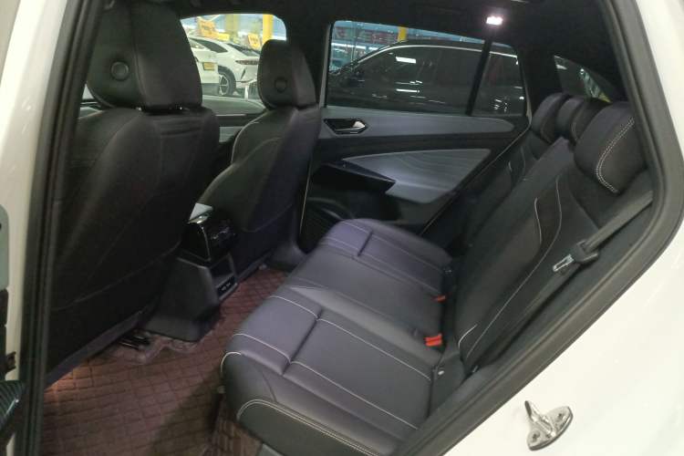 Used Volkswagen ID.4 X 2024 Pure & Smart Edition