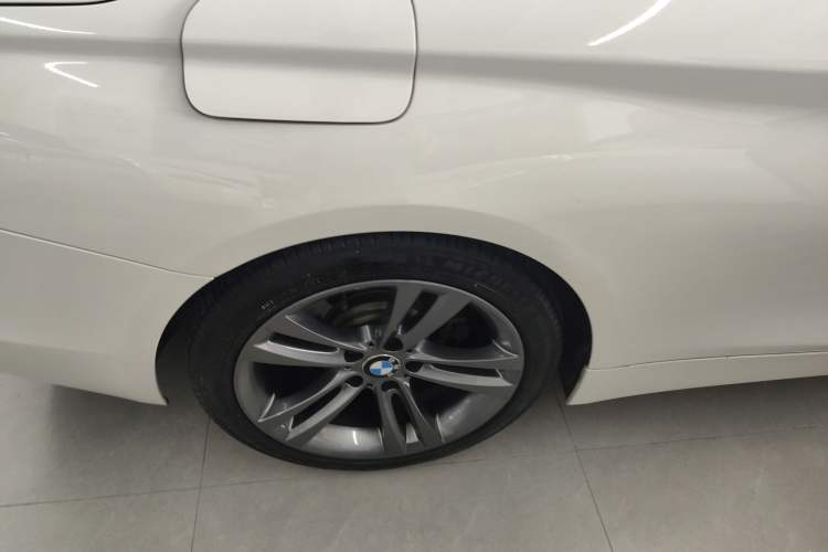Used BMW 4 Series 2014 420i Convertible Design Line Package
