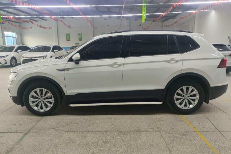 Used Volkswagen Tiguan L 2018 330TSI Automatic Two-Wheel Drive Luxury Edition
