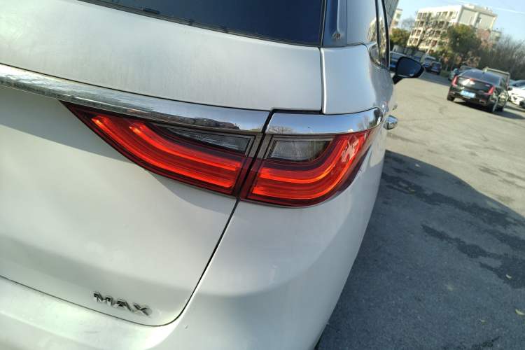 Used BYD Song MAX 2019 1.5T Automatic Smart Connect Ruiyi Sunroof Version 6 Seats China VI Standard
