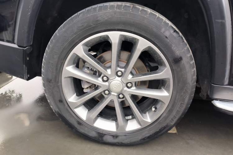 Used  Commander 2018 2.0T Four-Wheel Drive Prestige Edition China V
