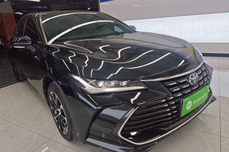 Used Toyota Avalon 2023 2.0L Premium Edition
