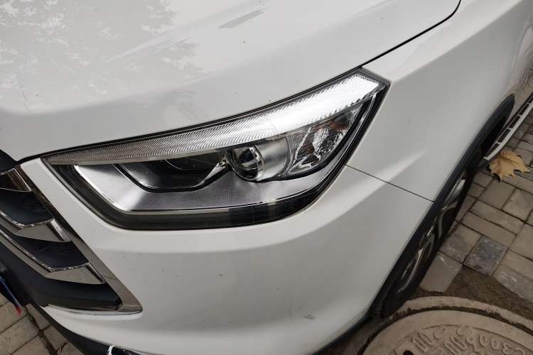 Used  Refine S3 2016 1.5L Manual Luxury Smart Version
