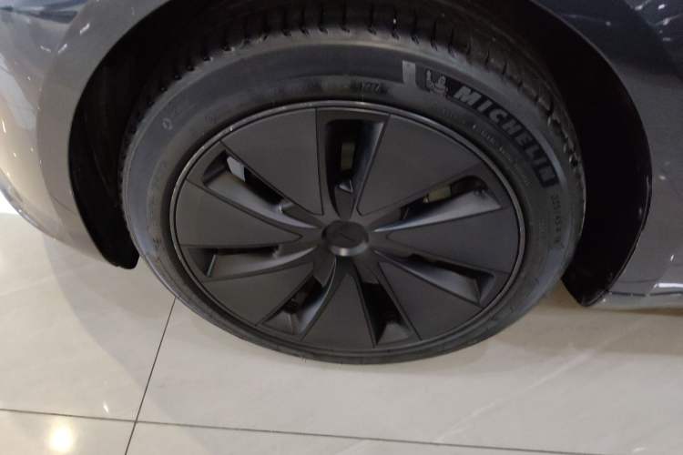 Used Tesla Model 3 2023 Rear-Wheel-Drive Version