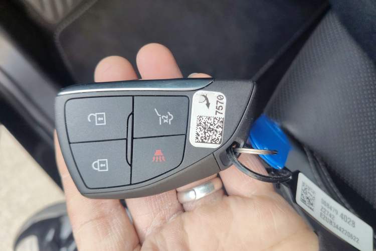 Used Buick Envision 2023 Encore S 552T Two-Wheel Drive Luxury Model
