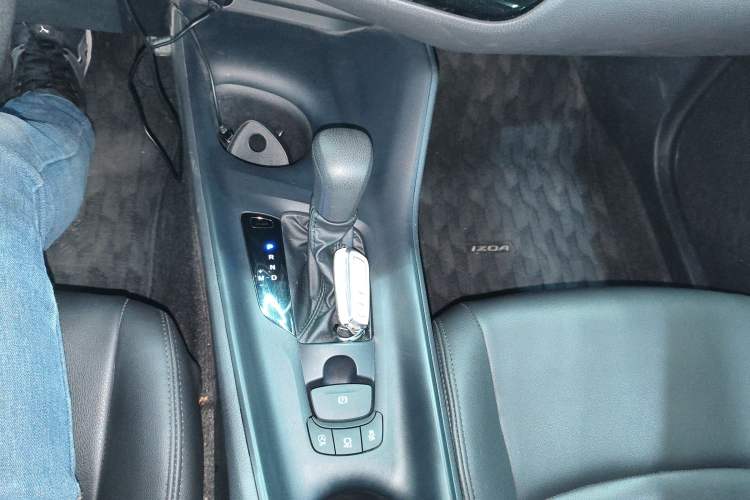 Used Toyota IZOA 2021 2.0L Yidong Edition
