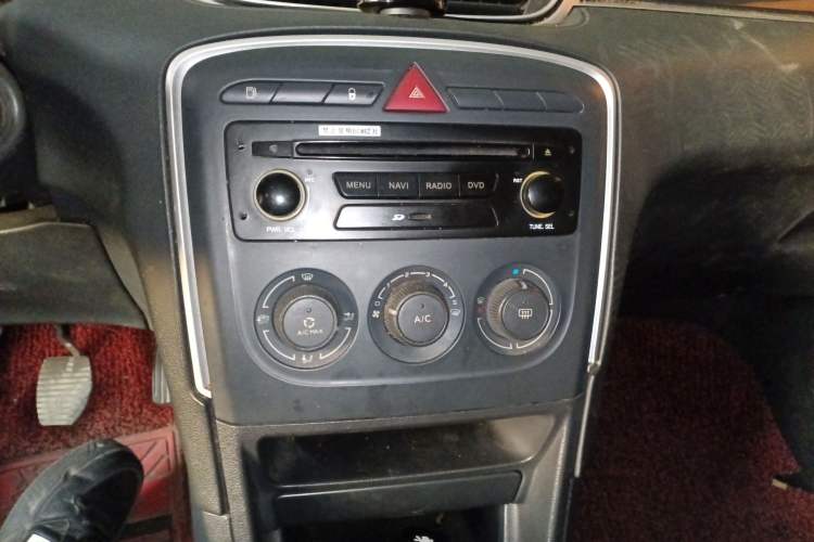 Used Peugeot 308 2014 Enjoy Edition Classic 1.6L Manual YouShang Model
