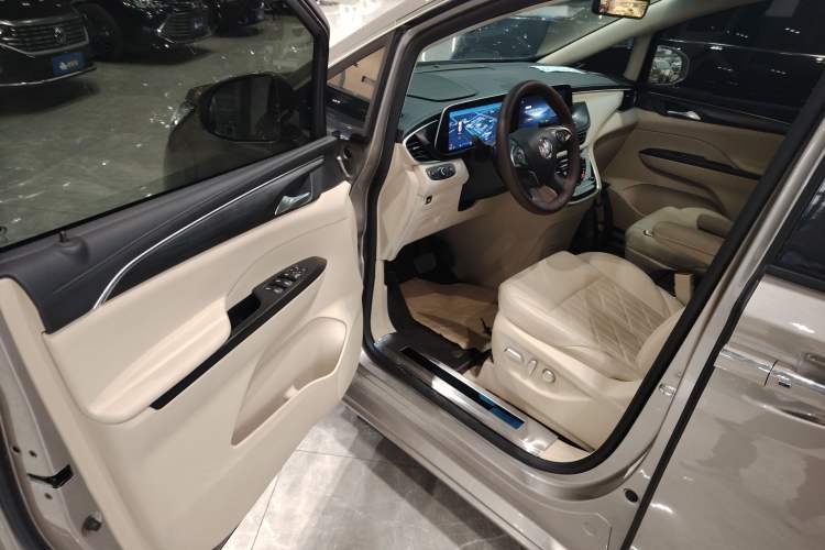 Used Buick GL8 2023 ES Lu Zun Luxury Model
