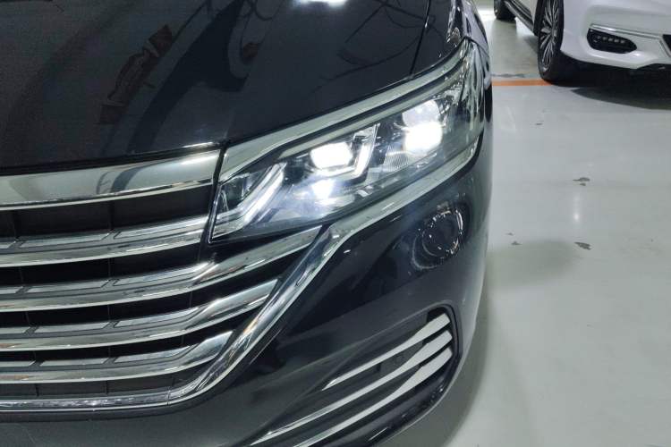 Used Volkswagen Viloran 2023 380TSI Prestige Edition
