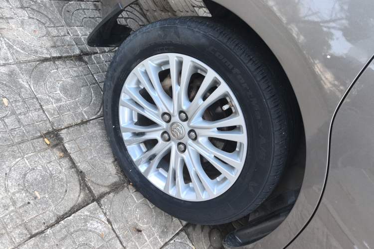 Used Buick GT 2015 15N Automatic Elite Version