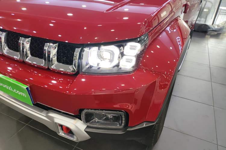 Used Beijing Auto BJ40 2020 2.0T Automatic Four-Wheel Drive Tribute Edition 2020 Xieke Version
