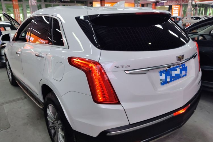 Used Cadillac XT5 2017 Anniversary Edition 25T Luxury Model
