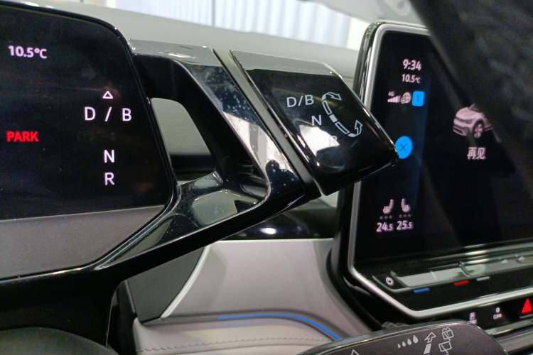 Used Volkswagen ID.6 CROZZ 2022 Long-Range PRO Edition
