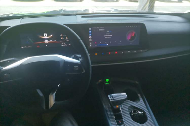 Used MG 7 2025 1.5T 300 DCT Elegant Edition
