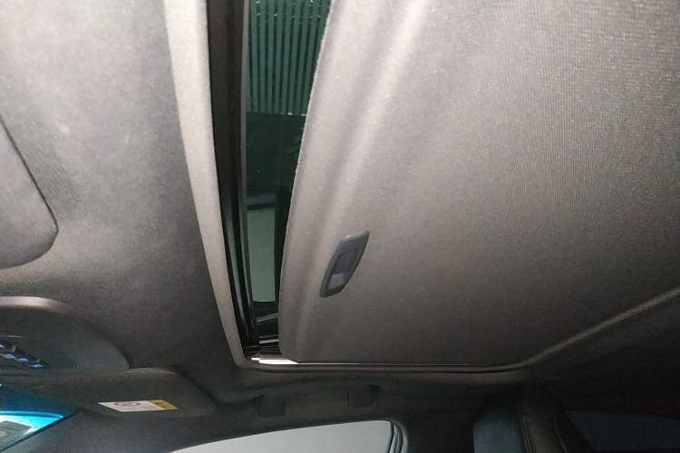 Used Toyota Avalon 2019 2.0L Luxury Edition China VI Standard
