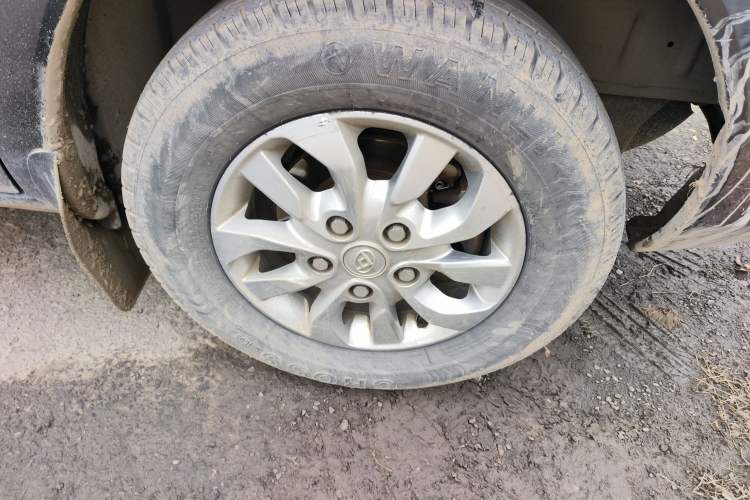 Used SAIC MAXUS Xintu V80 2021 2.0T PLUS Manual City Edition Short Wheelbase Ultra-Low Roof 5/6 Seats