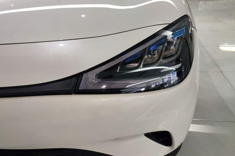 Used  #1 2024 Dynamic Standard Edition
