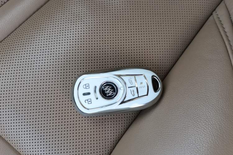 Used Buick GL8 2017 ES 28T Luxury Model China V Standard