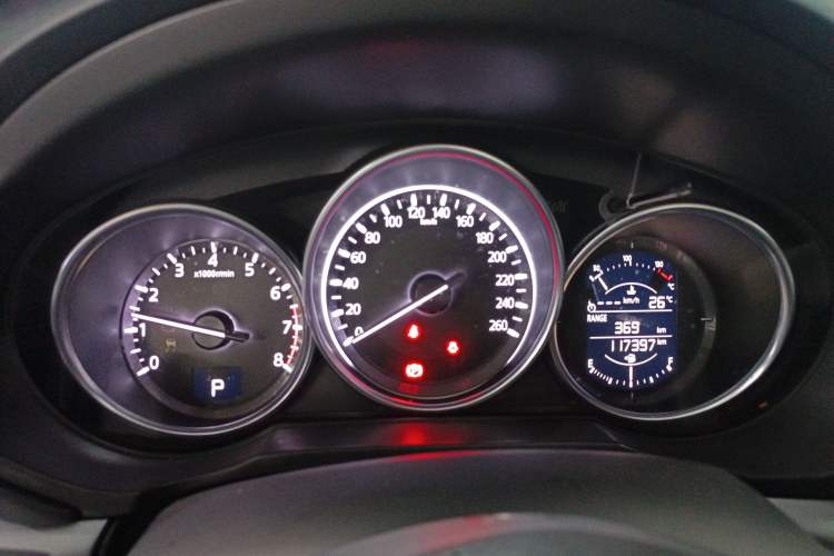 Used Mazda CX-5 2017 2.0L Automatic 2WD ZhiShang Trim China V Standard
