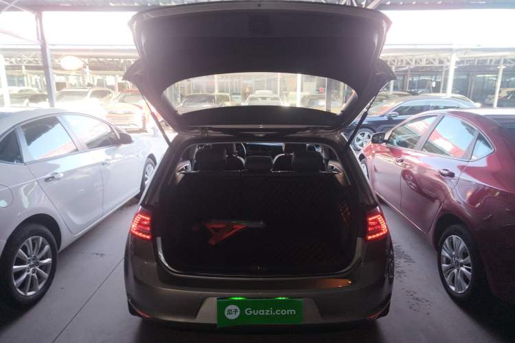 Used Volkswagen Golf 2015 1.2TSI Automatic Comfort Model
