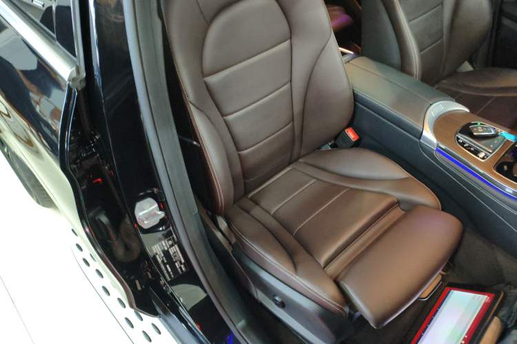 Used Mercedes-Benz GLC 2021 GLC 300 L 4MATIC Dynamic Model