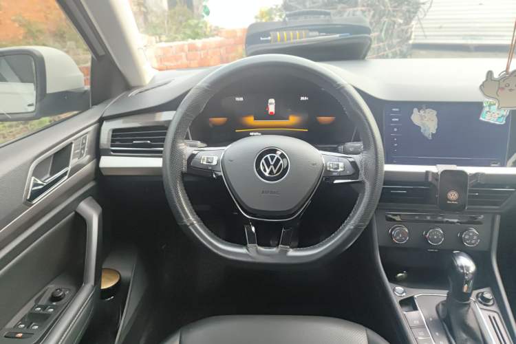 Used Volkswagen Lavida 2021 1.5L Automatic Vision Edition
