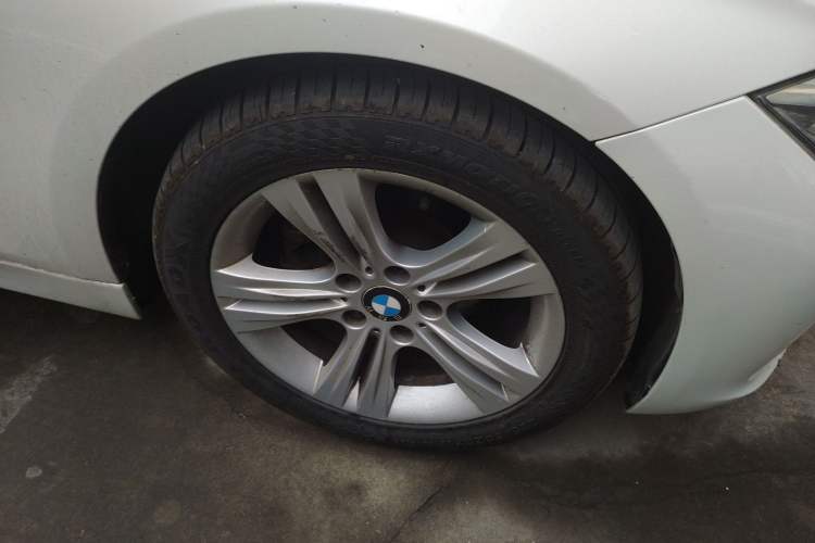 Used BMW 3 Series 2014 320i Sport Design Package
