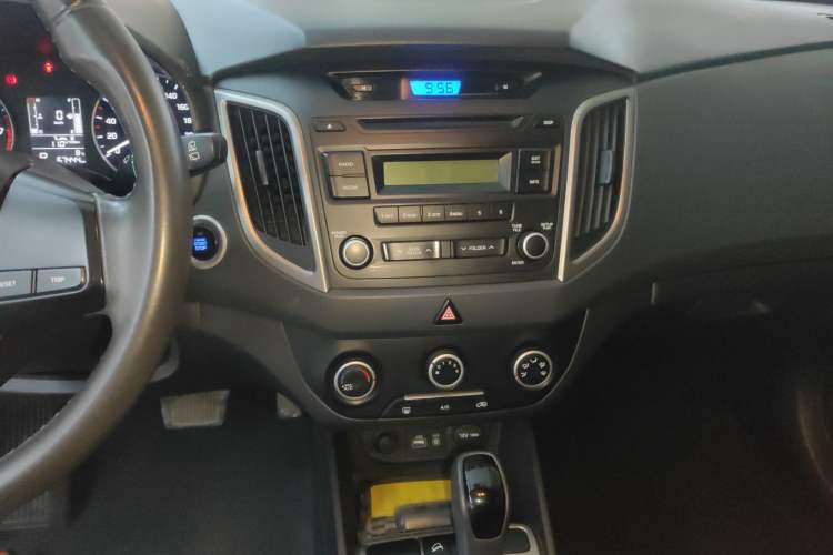 Used Hyundai ix25 2015 1.6L Automatic Two-Wheel Drive Smart GLS Trim
