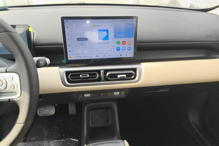 Used Wuling Bingo PLUS 2024 330 km Range Five-Seater Version