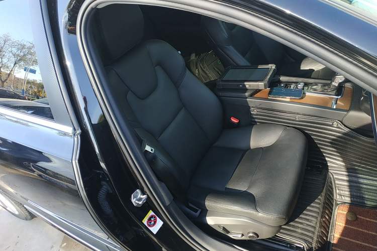 Used Volvo S90 2020 T5 Zhiyi Luxury Edition
