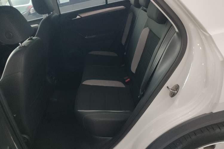 Used Volkswagen T-ROC 2020 230TSI DSG Two-Wheel Drive Advanced Version
