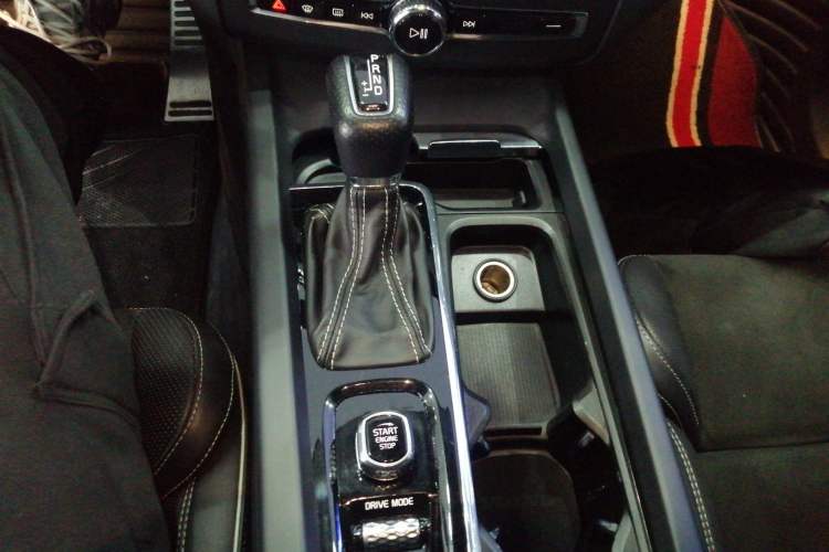 Used Volvo XC60 2019 T5 4x4 Zhiyuan Edition China VI Standard