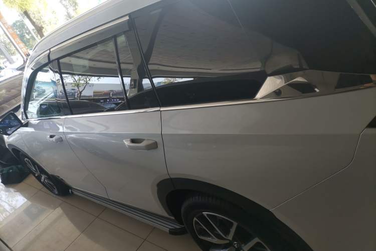 Used GAC Trumpchi GS8 2022 Linghang Series 2.0 TGDI Two-Wheel-Drive Luxury Smart Connectivity Version (7 Seats)
