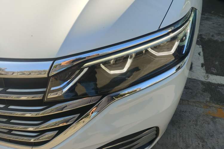 Used Volkswagen Viloran 2020 380TSI Prestige Edition
