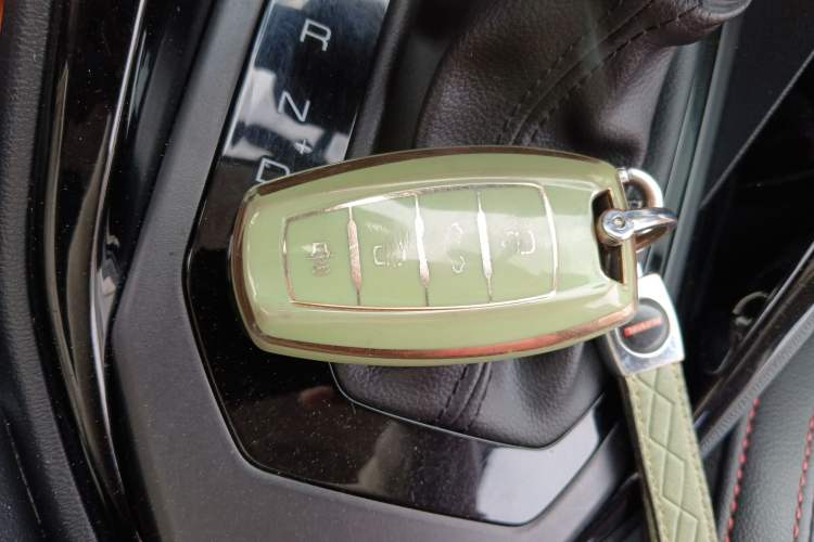 Used Haval H2s 2018 Blue Label 1.5T Dual-Clutch ZhiShang Model
